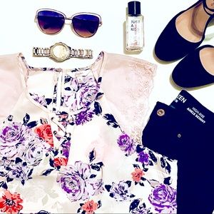 *SOLD* Candie’s Lace Sleeve Floral Top Pink Size XL